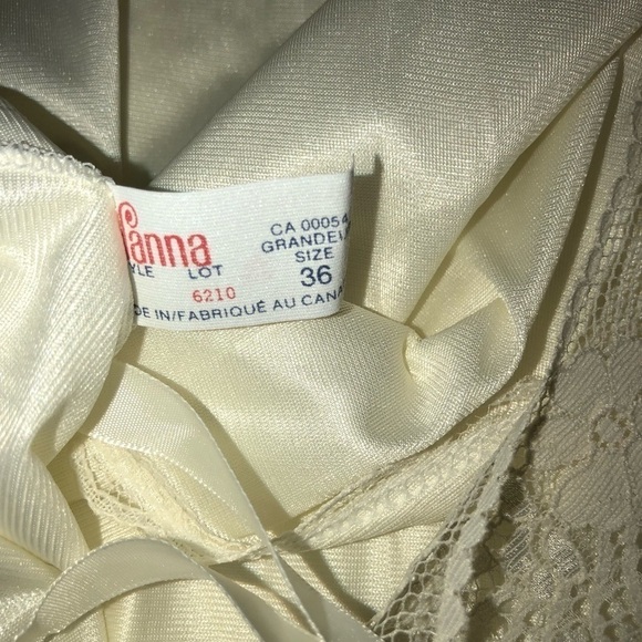 𝅺vintage 70s Hanna Satin Feel Lace Trim Night Gown Slip Ribbon Strap New - Picture 9 of 10